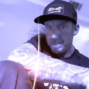 Meet your Posher, Travis